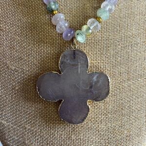 NWT AMETHYST stone clover necklace
